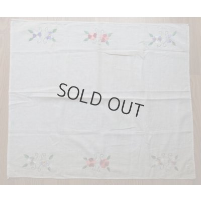 画像1: ヴィンテージ手刺繍　スミレのモチーフ　シルク糸　パーツ取りに　70×60cm　