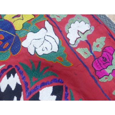 画像5: ヴィンテージ　ウズベキスタンの大きなスザーニ　コットン布にコットン糸の手刺繍　200×140cm　