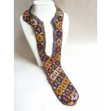 ヴィンテージ　トルクメニスタンの刺繍の襟飾り　手刺繍　全体の長さ42cm、直線部分の幅6cm