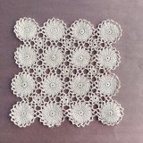 ヴィンテージレース　かぎ針で作られたコットン素材のレース編み　約18×18cm