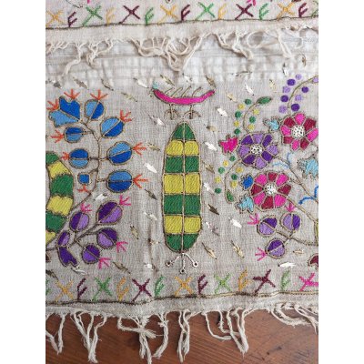 画像2: コレクション　ヤールック　オスマンル刺繍　手織り布にシルクと金属リボン刺繍　裏表なしのテクニック　ゲミリックのクムラ　100×50cm