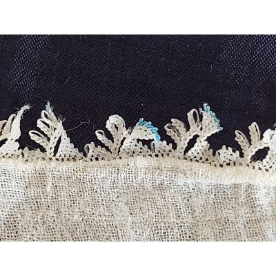 画像1: 北マケドニアのトルコ人村のイーネオヤ　ウスキュップ　極細の糸に見えないほどの小さな結び目　ブラウスの縁飾り