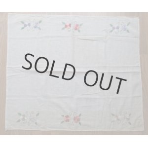 画像: ヴィンテージ手刺繍　スミレのモチーフ　シルク糸　パーツ取りに　70×60cm　