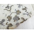 画像6: ヴィンテージ手刺繍　チェブレのパーツ　コットン布にシルクと金糸刺繍　48×48cm　 (6)