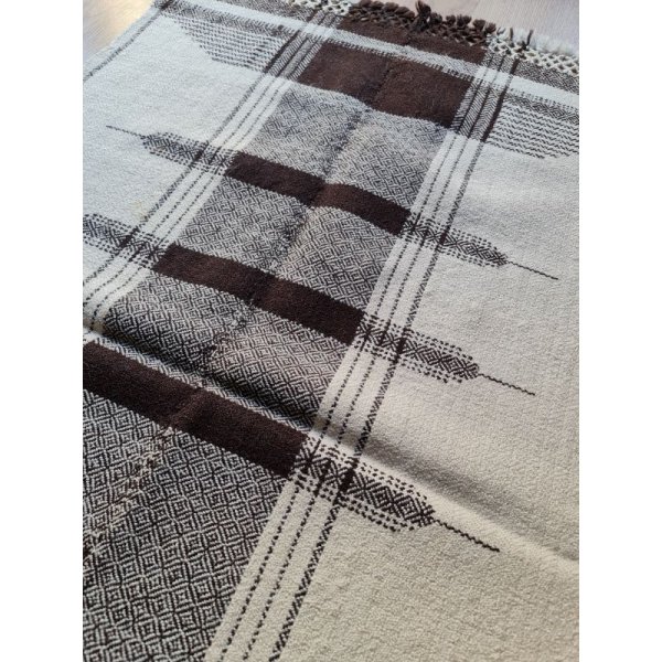 画像2: アナトリアの遊牧民　カラプナールの良質ウールの極薄織物　ナチュラルウール　２枚接ぎ　112×70cm (2)