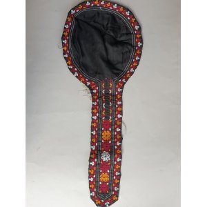 画像: ヴィンテージ　トルクメニスタンの刺繍の襟飾り　手刺繍　未使用品　全体の長さ46cm、直線部分の幅7cm