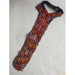 画像: ヴィンテージ　トルクメニスタンの刺繍の襟飾り　手刺繍　全体の長さ45cm、直線部分の幅8cm