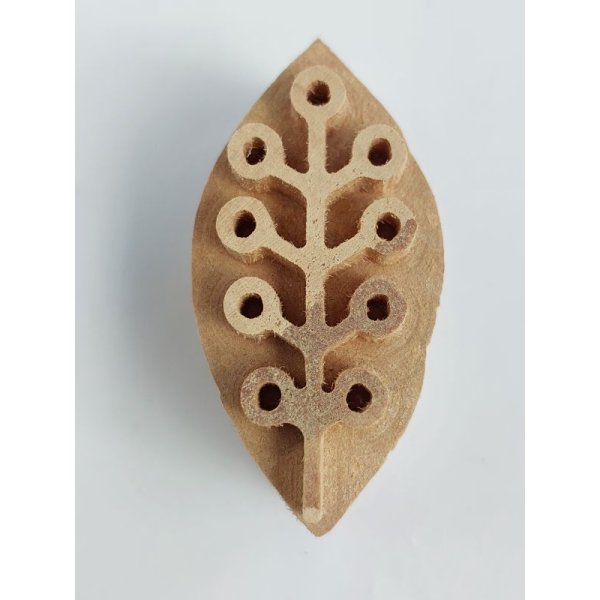 画像2: カスタモヌのカラカレム（一色版）向け版木 　約7×3.5cm (2)