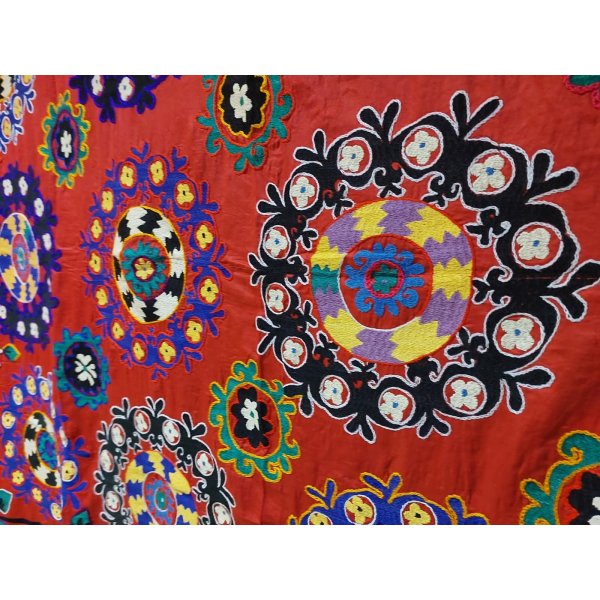 画像3: ヴィンテージ　ウズベキスタンの大きなスザーニ　コットン布にコットン糸の手刺繍　180×145cm (3)