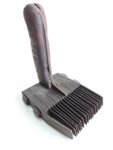 画像: 【最後の1点】古道具　絨毯、キリム織り用キルキット（目を詰める道具）高さ約13cm、刃の幅約8cm