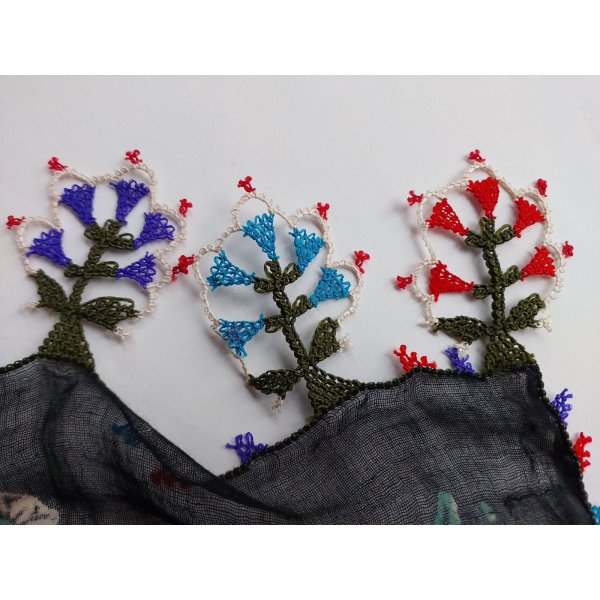 画像2: 【コレクションピース】イズニック　ムシュクレ村の伝統の巨大な平面のイーネオヤ　シルク糸　 (2)